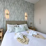 Crystal Coast דירה פרוטאראס