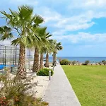 Crystal Coast * פרוטאראס